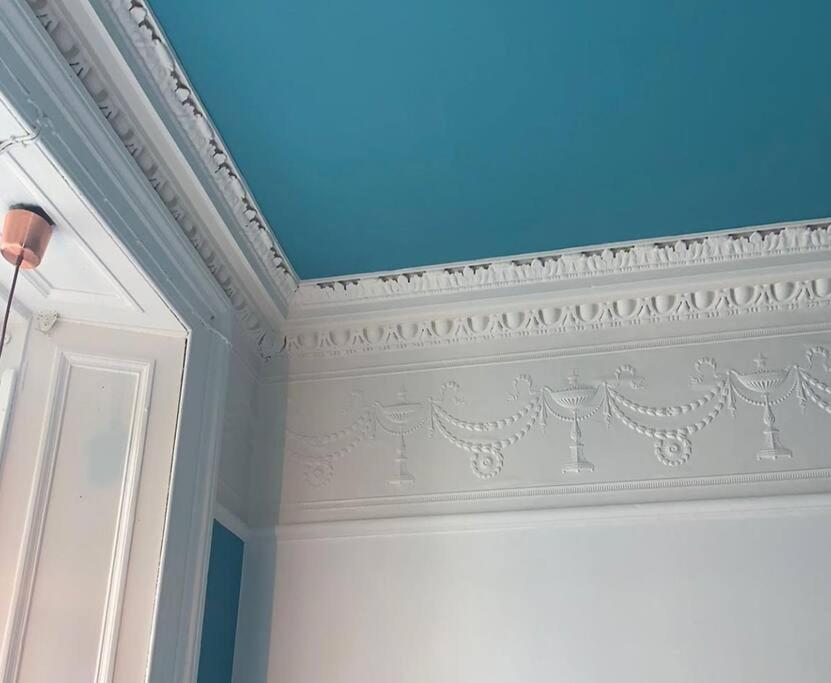 The Kingsview Townhouse - Boutique Hostel Edinburgh Bagian luar foto