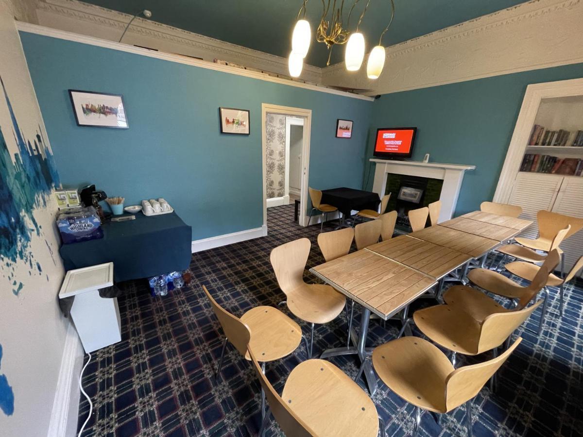 The Kingsview Townhouse - Boutique Hostel Edinburgh Bagian luar foto